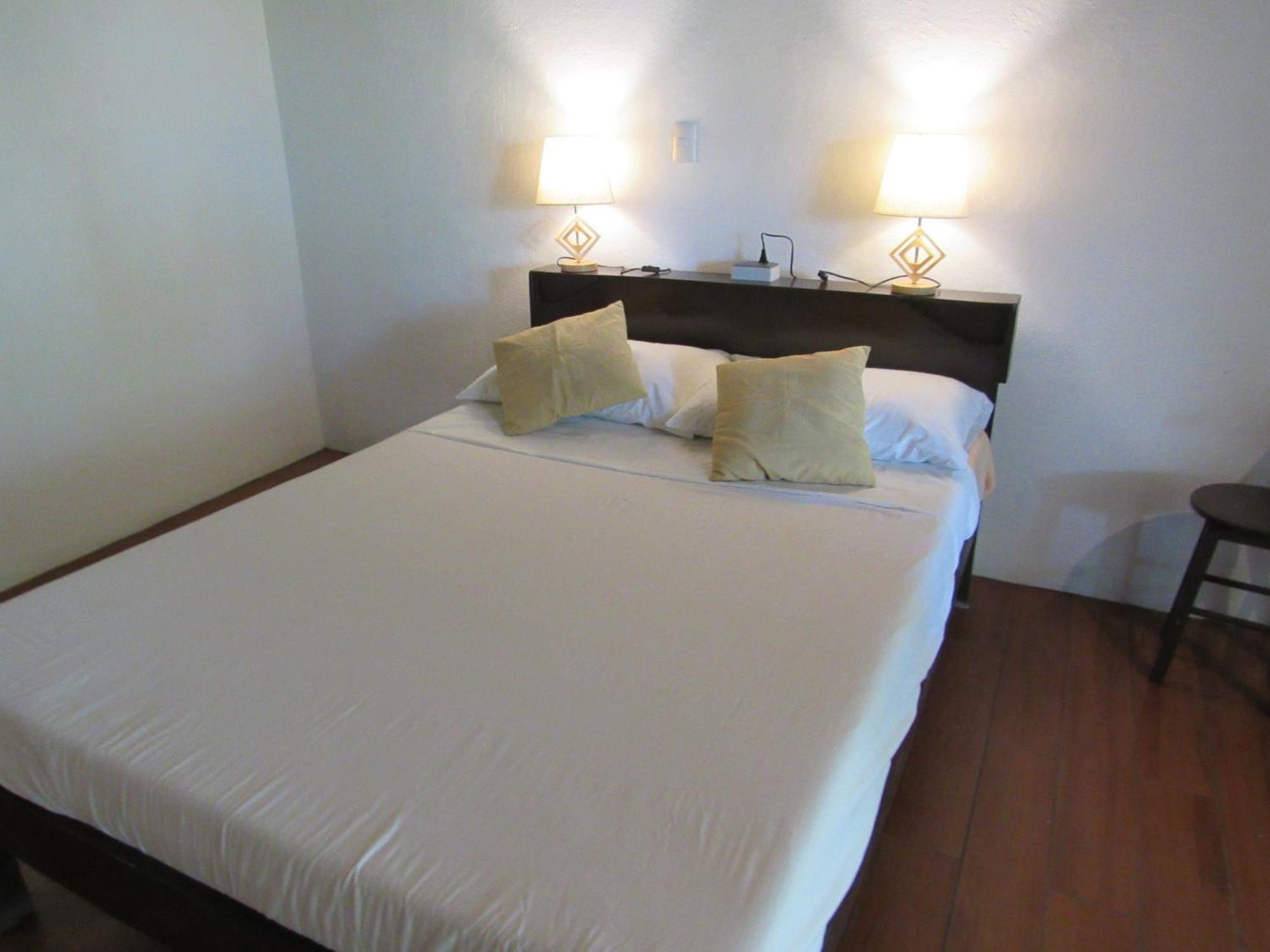 Dacozy Beach Resort Moalboal Pokoj fotografie